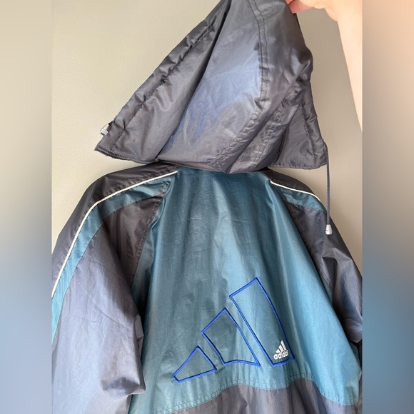 Vintage 90’s Adidas Men's size XL Black and Blue Jacket, full front zip - Picture 6 of 10